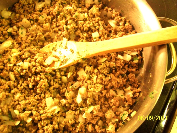 Basic Italian Pasta Sauce with Meat - My Yellow Farmhouse.com -