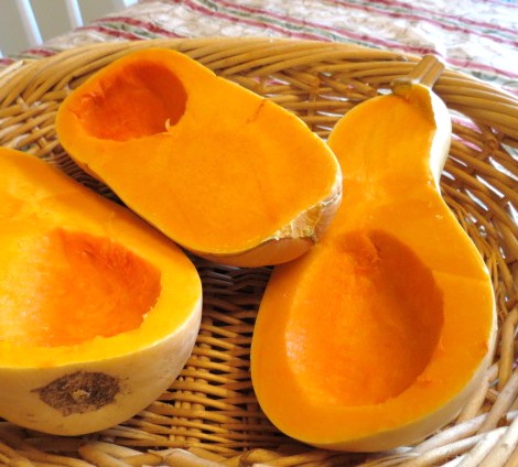 Roaster Butternut Squash Soup - My Yellow Farmhouse.jpg