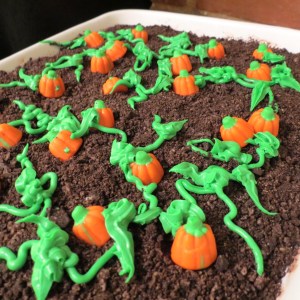 Pumpkin Patch Ice Cream Cake - myyellowfarmhouse.com