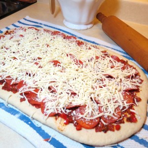 Pizza Bread Swirls - myyellowfarmhouse.com