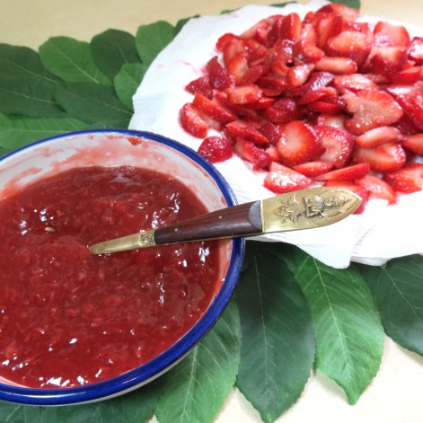 Love Chocolate-Dipped Strawberries - Then You'll Love This Strawberry Pie!