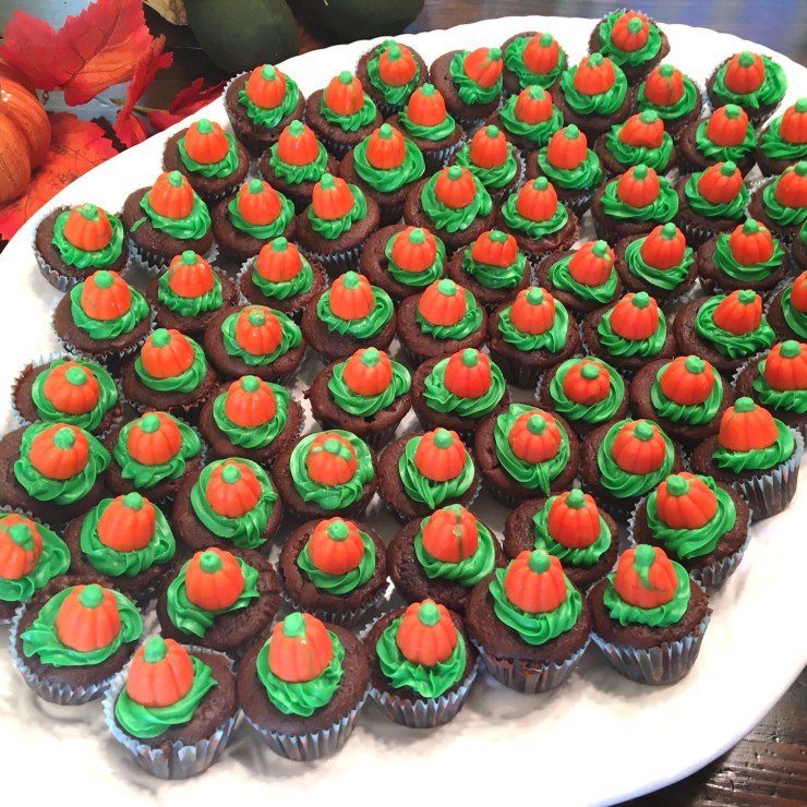 mini-chocolate-halloween-cupcakes-with-reeses-candy-centers-7